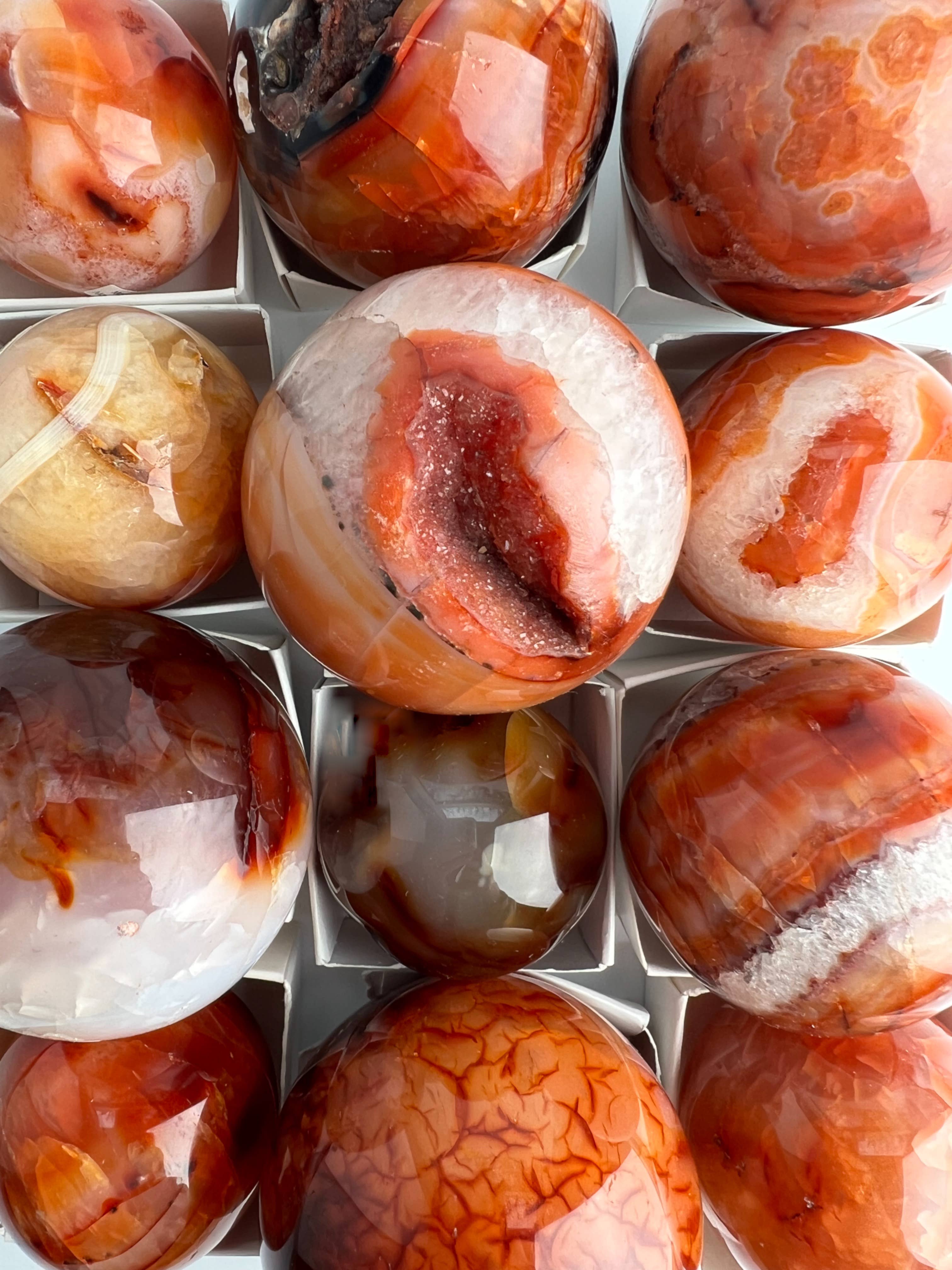 Terra Dawn Minerals - Wholesale Spirituele steen/kristal - Carnelian kristallen bollen1