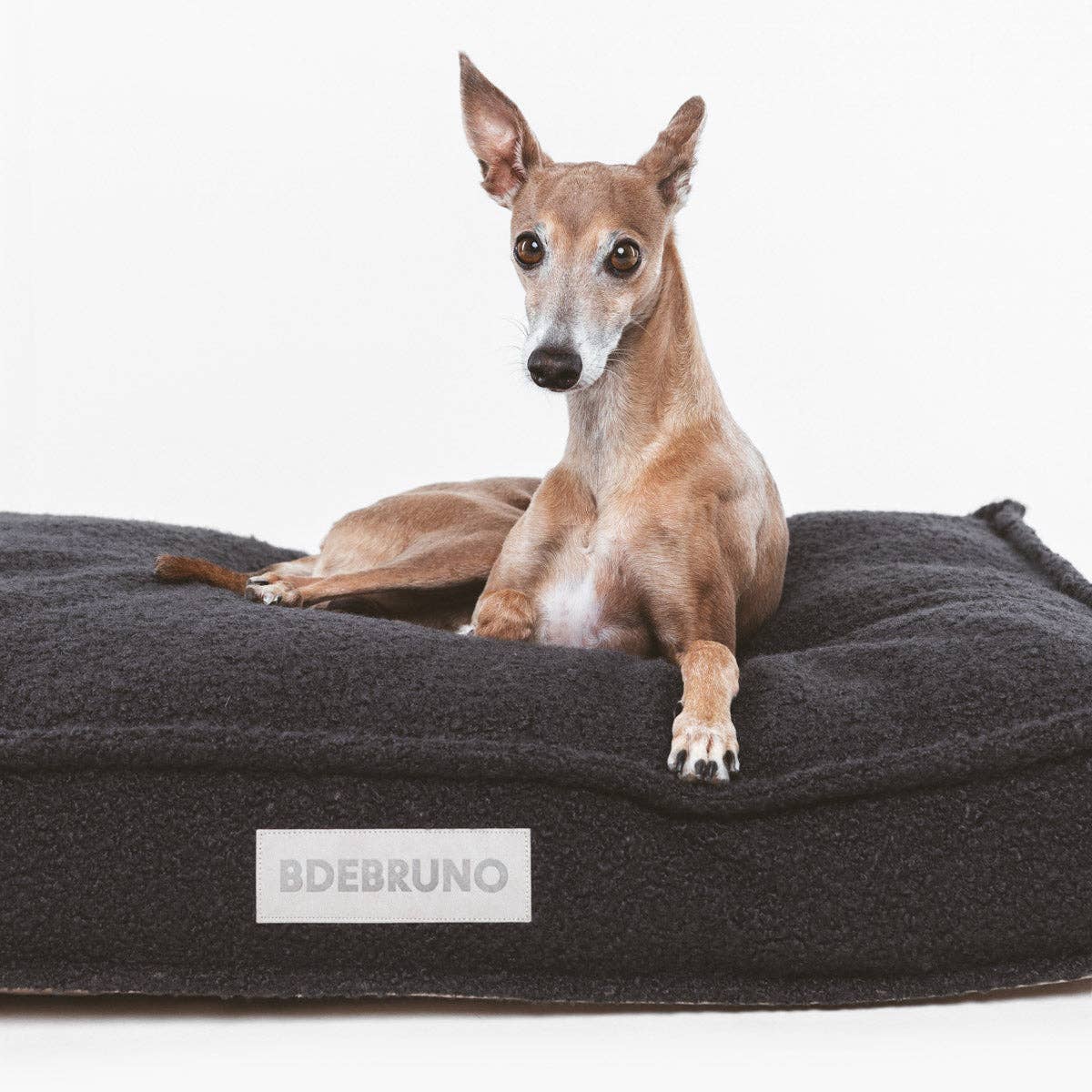 B de Bruno - Wholesale Pet Bed - Dog - Basic Teddy Marengo Bed0