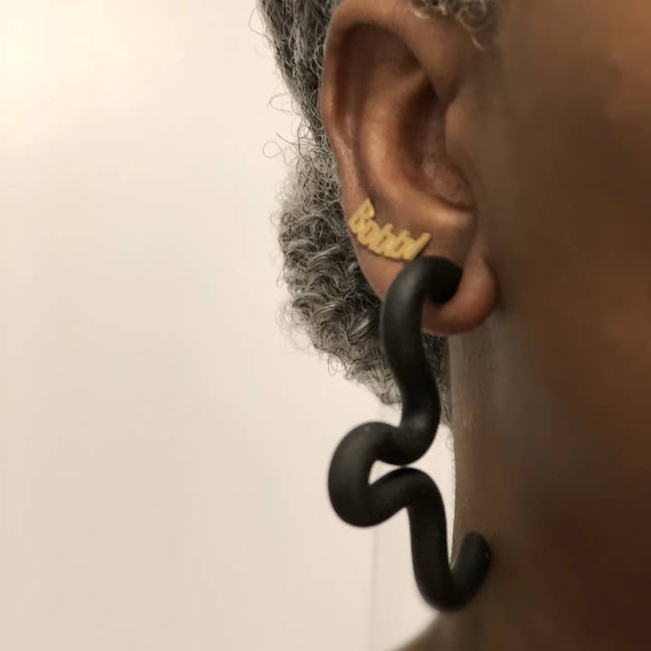 Fenita - Noir pour la vente par Bobbi Made This