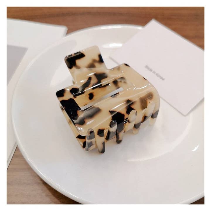 Lässiger minimalistischer Knochenclip für den Großhandel von Ekartini