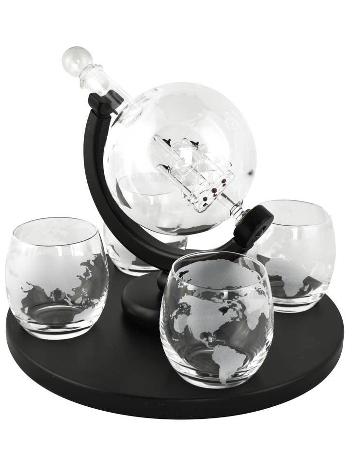 11X9 WORLD LIQUOR BOTTLE AND 4 GLASSES for wholesale by Three Star IM/EX Inc.