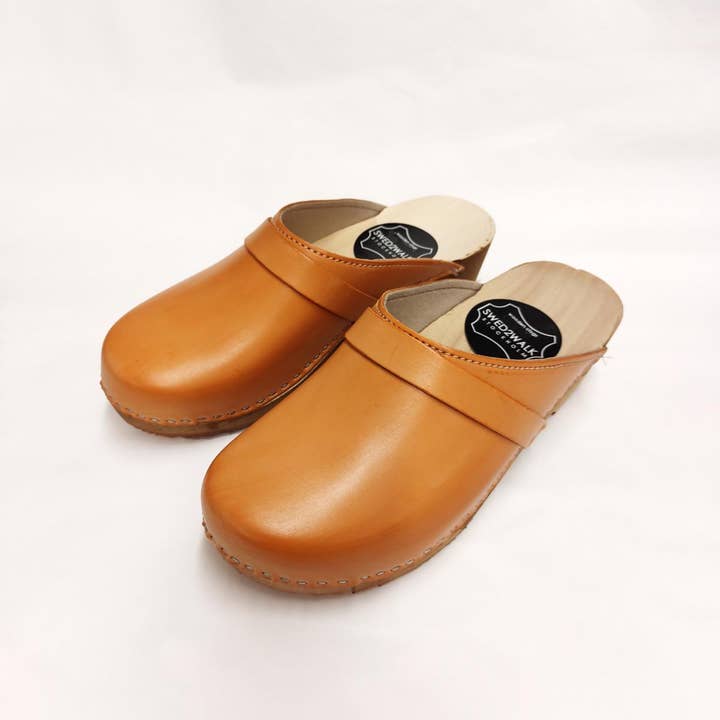 SWED2WALK - Wholesale Clogs - Women's - Women Vegan clogs - Bonda - Honey