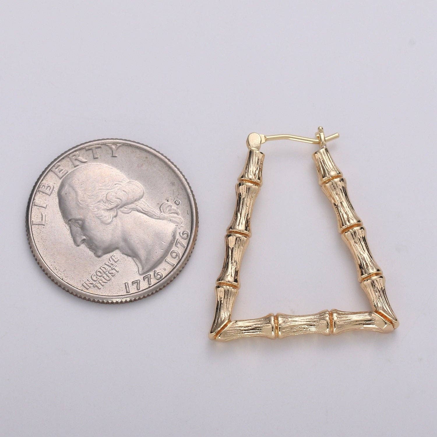 Aim Eternal - Wholesale Hoop Earrings - 1 pair Trapezoid BAMBOO HOOP earrings Gold Bamboo Earring Tr2