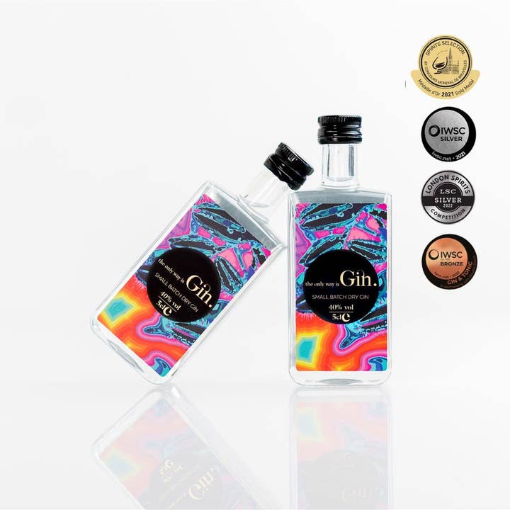 The Only Way Is Spirits – wholesale Food gift basket – Gin Lovers Gift Box | Luxury Gin Gift Set | Gin Miniatures 3