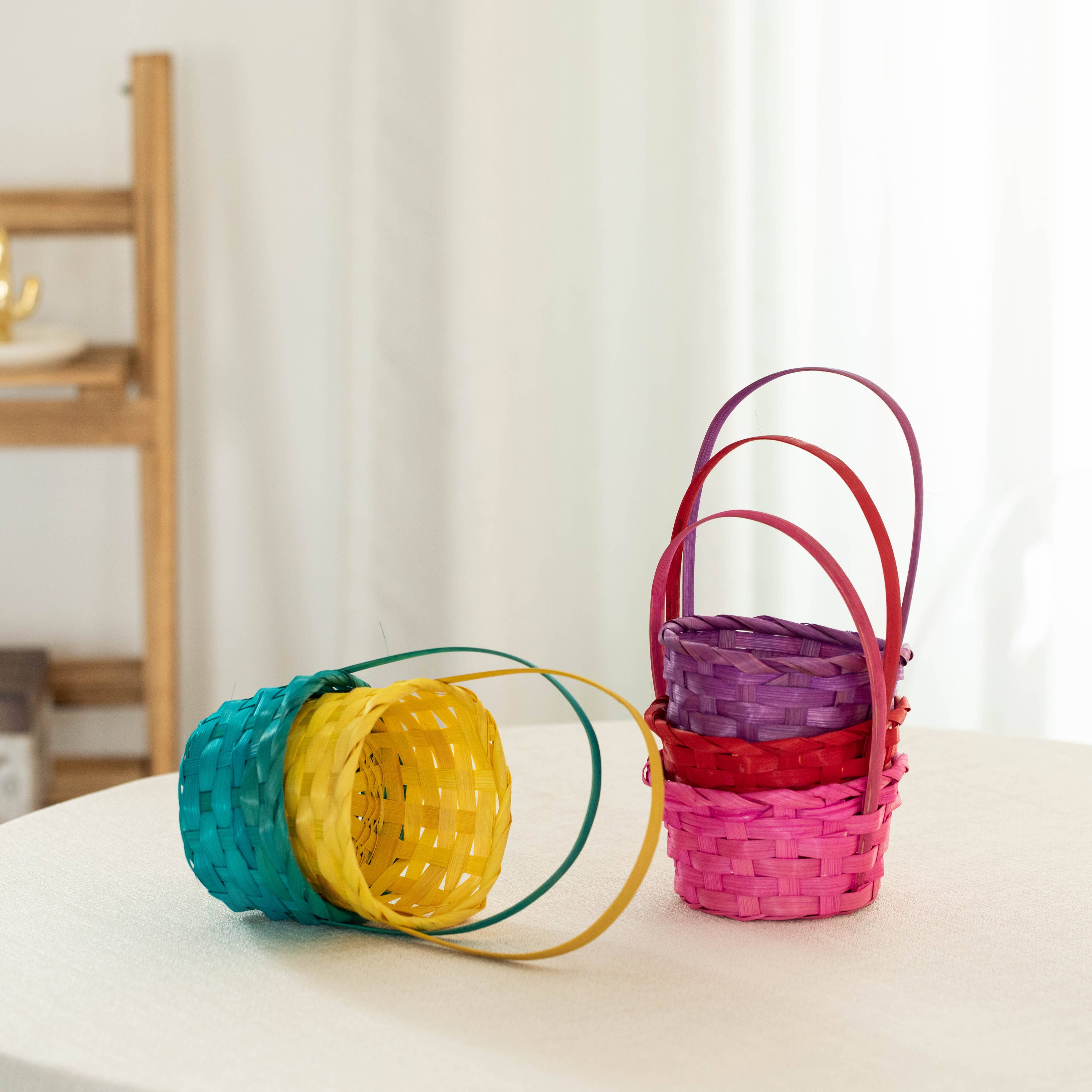 Quickway Imports - Wholesale Food Gift Basket - 5 Assorted Color Bamboo Wicker Round Baskets with Handles2