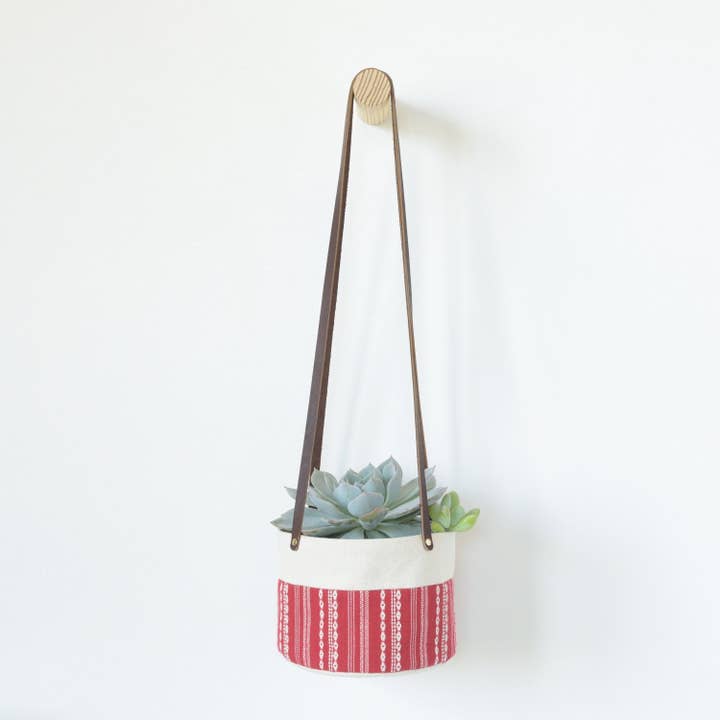 Plantador de suspensão de lona natural médio | Vermelho por atacado de Good Company Wares