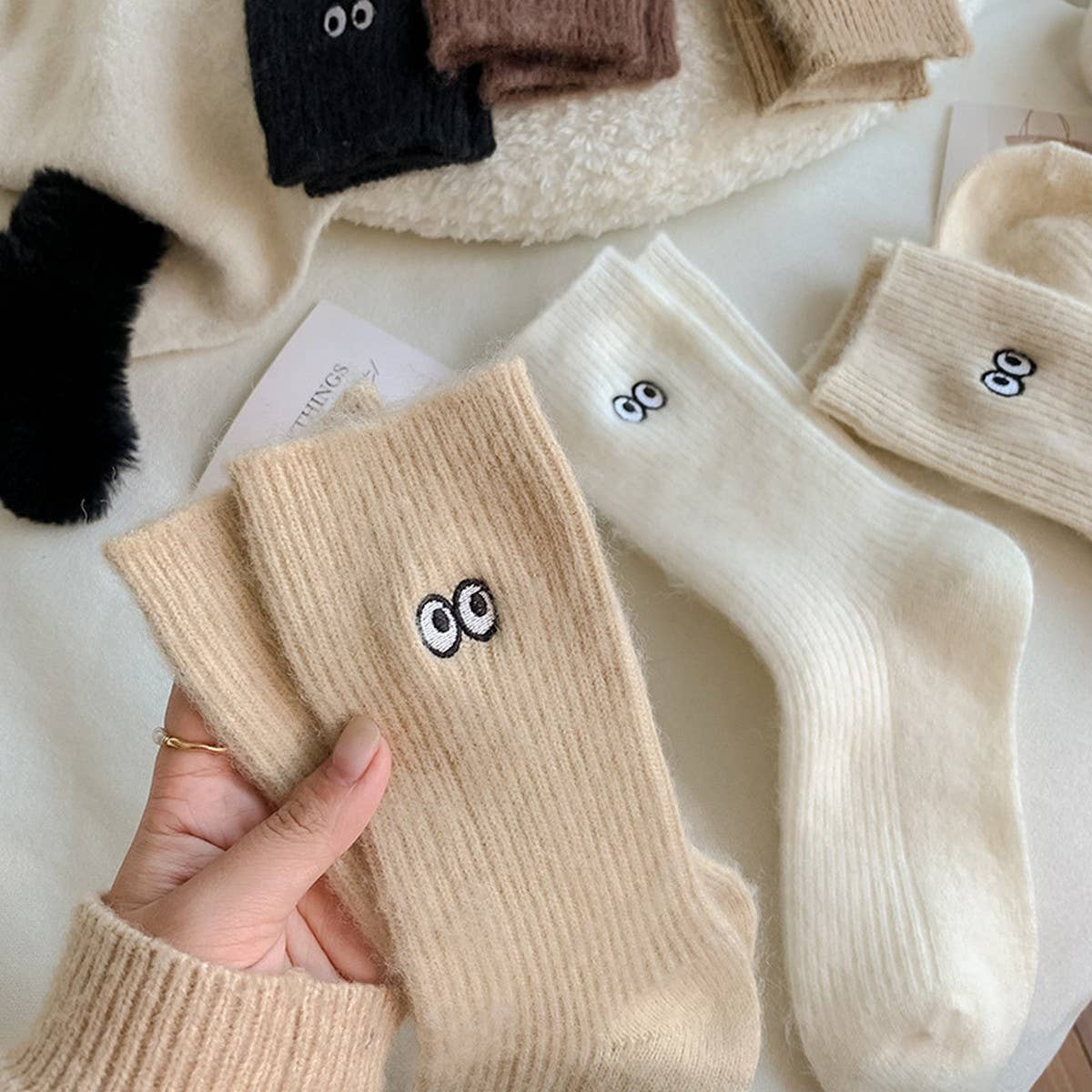ACCITY - Wholesale Socks - Women's - Sweet Plush Socks Women Big Eyes Warm Slouch_CWMS028259