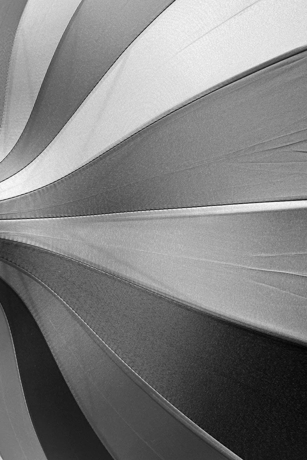 vampirefreaks - Wholesale Umbrella - Unisex - Batwing Pagoda Umbrella [BLACK/GRAY STRIPED]4