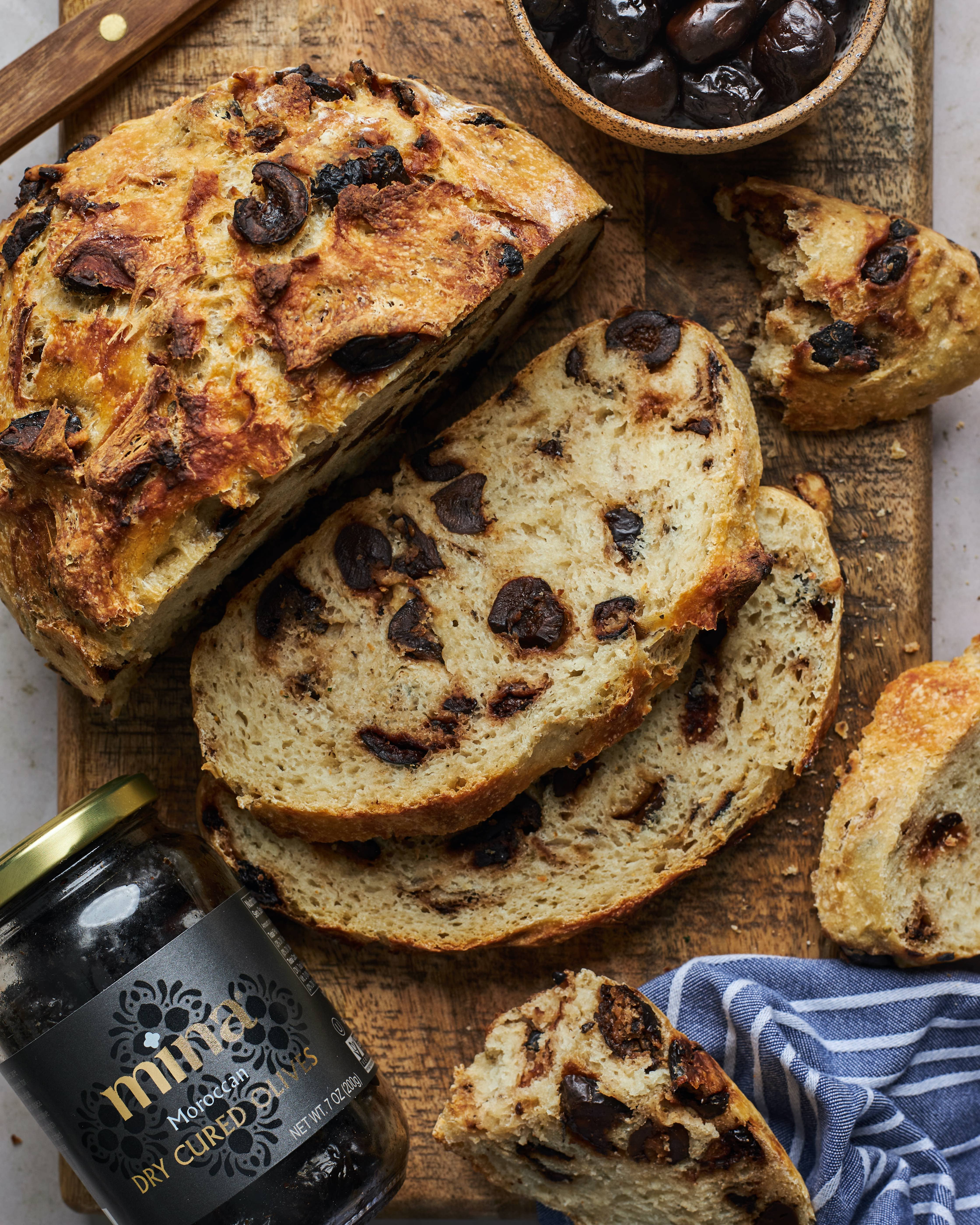 Mina - Wholesale Olives - 7 oz Dry Cured Black Olives2