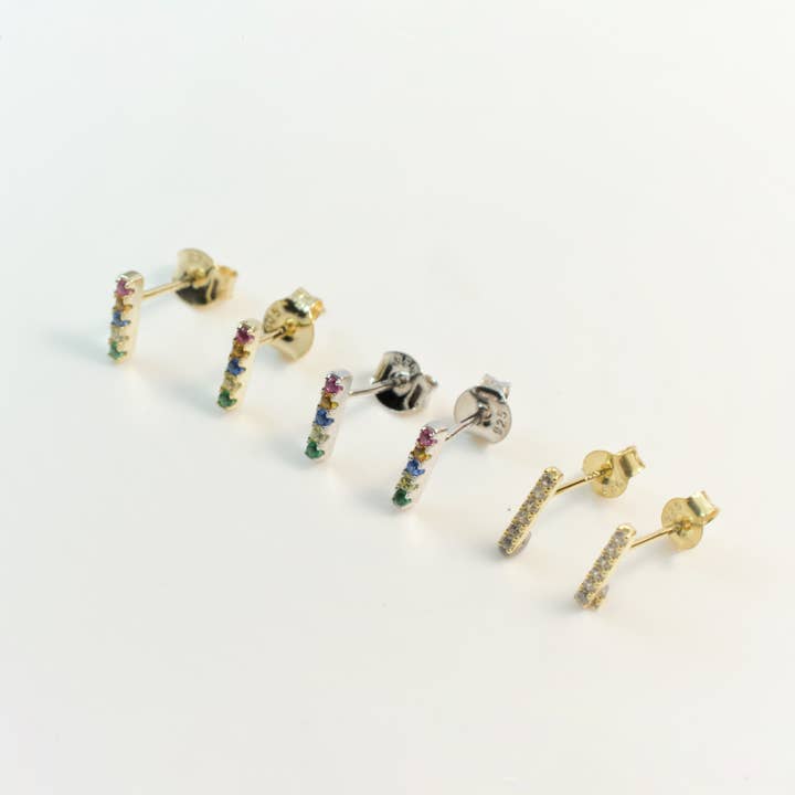 Borchie a barra multicolore. per la vendita all'ingrosso da parte di Diat