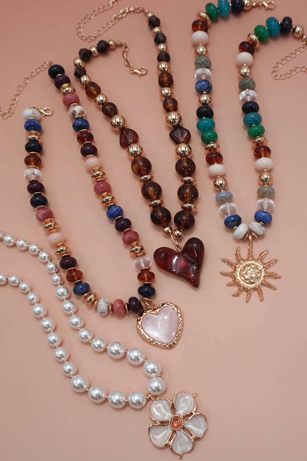 JOSSLYN by wall to wall - Vente Colliers à pendentif - COLLIER À CHARMS EN PERLES ÉPAIS FAIT MAIN TENDANCE | 80N924513