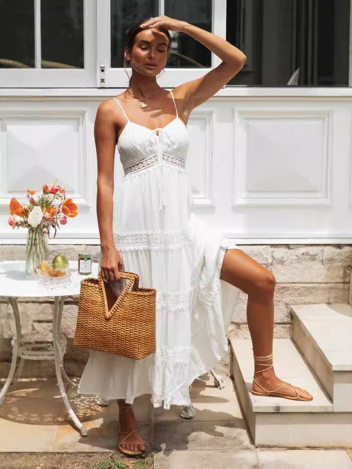 Vit Ny Boho Klänning för Kvinnor med Spetsdetaljer och Stor Slitskjol för wholesale på Faire0