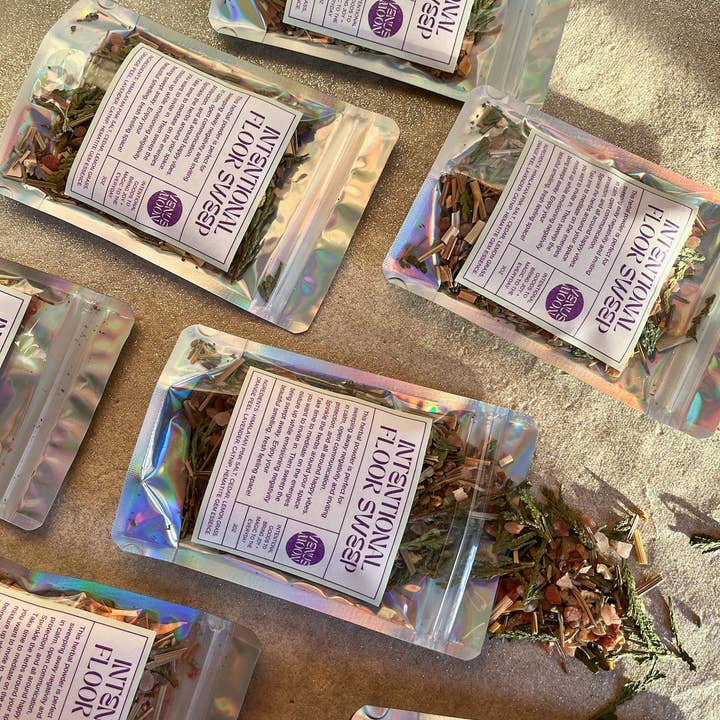 Venus Moon - Wholesale Meditation Supplies - Intentional Floor Sweep3