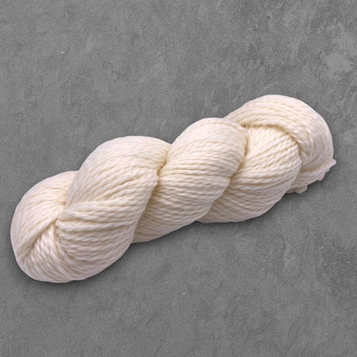 Rooster Yarns – wholesale Yarn – Undyed Yarn: Superwash Merino Aran Knitting Yarn1