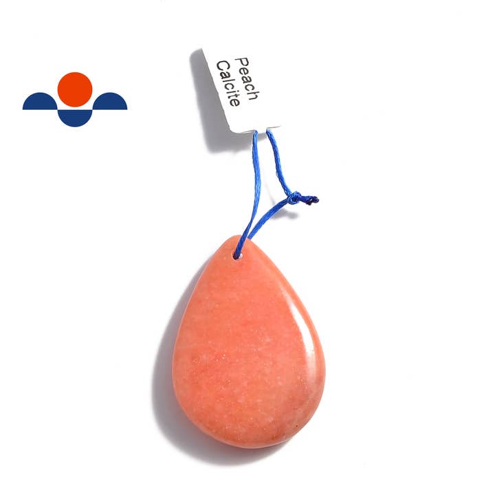 Pendentif en calcite pêche en forme de goutte ou irrégulière, environ 30x40mm pour la vente par CRCBEADS