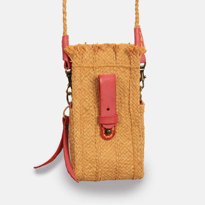 Nil SS23 - Raffia smartphone case for wholesale by SANS-ARCIDET PARIS