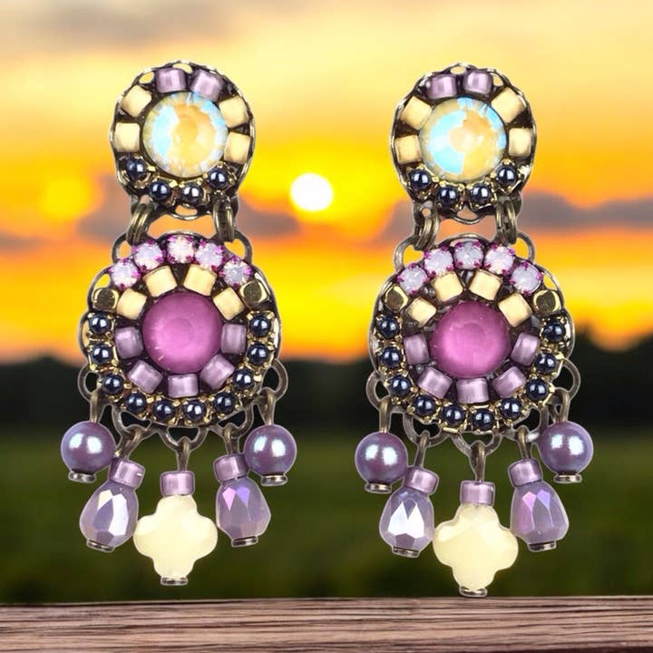 Pastelkleurige kristallen oorbellen voor wholesale door melizijewelry