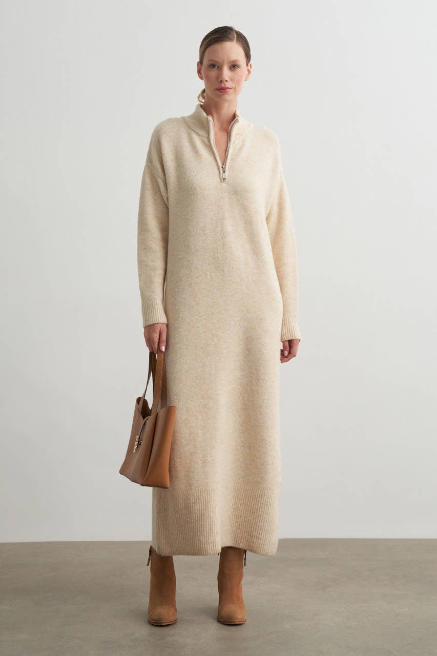 Design company-Fatma Balkir - Wholesale Dress - Women's - Zippered High-Neck Oversize Soft Knit Dress for Women 2
