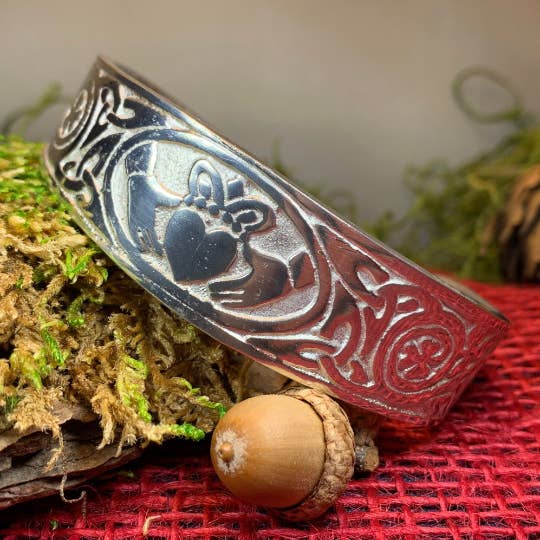 Celtic Crystal Designs Jewelry & Gifts - Vente Bracelet manchette - Bracelet manchette Galway Claddagh en étain massif1