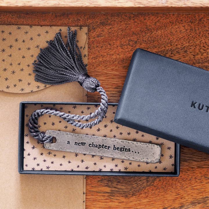 'A New Chapter Begins...' Bookmark for wholesale by Kutuu