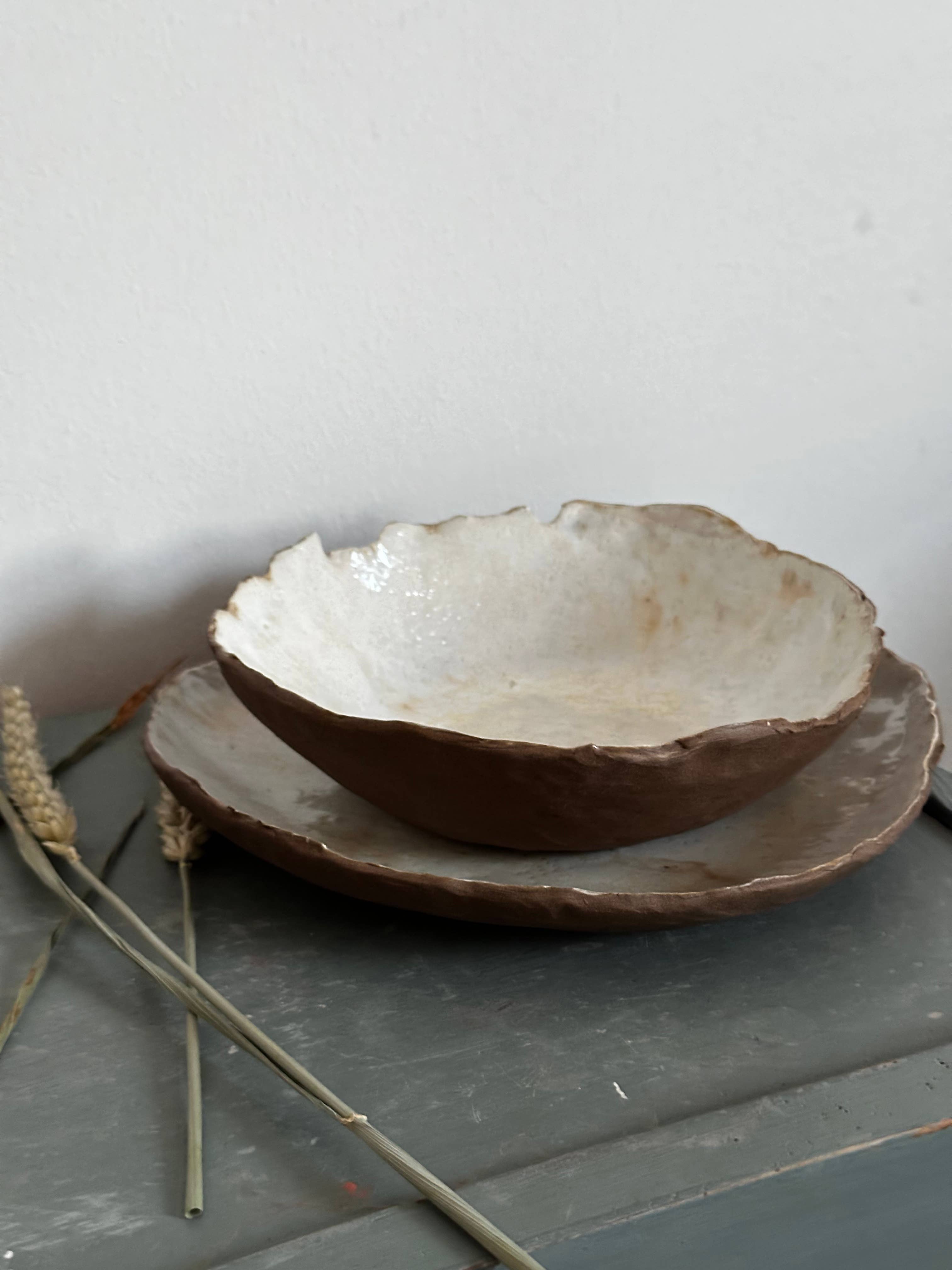 Athene Ceramics - Vendita all'ingrosso Ciotole/Piatti decorativi - Ciotola media organica - fatta a mano1