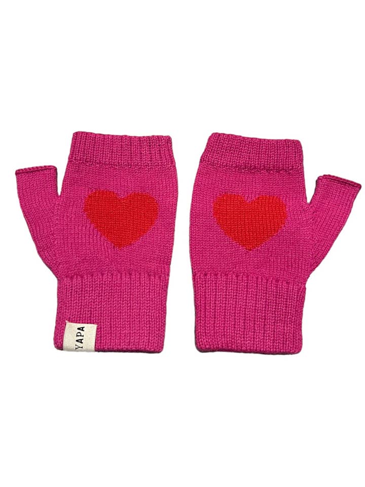 Veronica Heart Baby alpaca Mittens for wholesale by YAPA