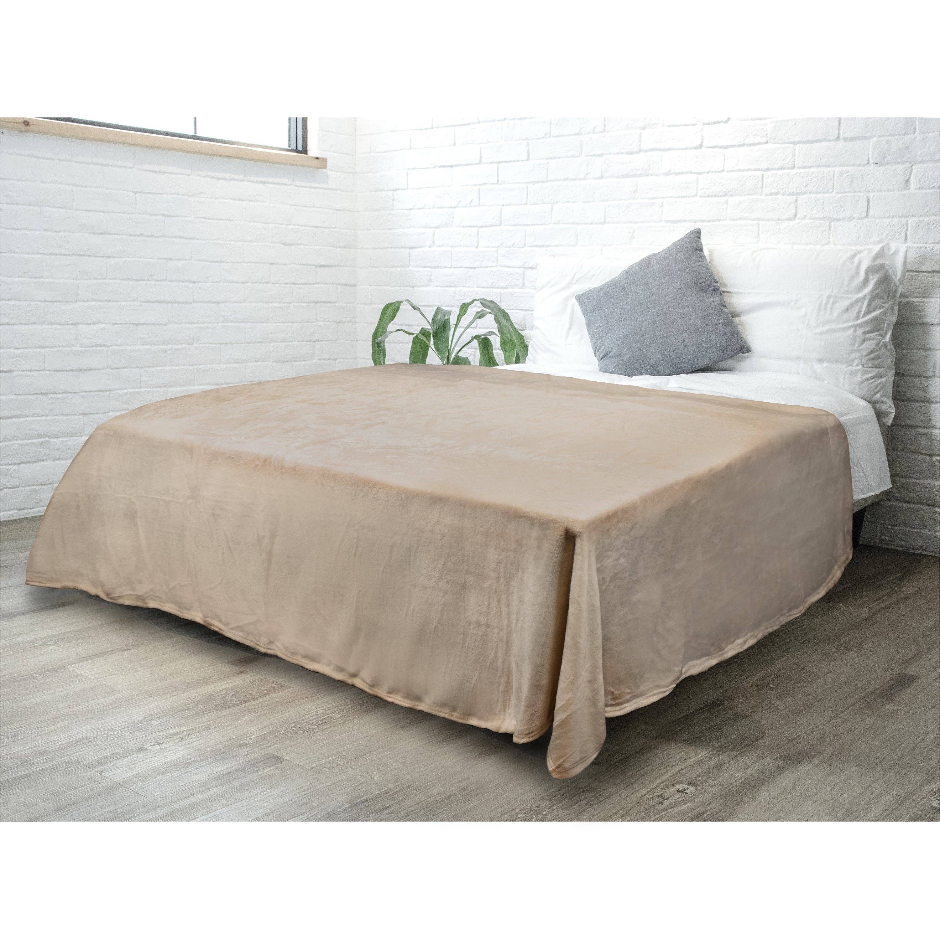 Pavilia - Wholesale Throw Blanket - Classic Fleece Throw Blanket115