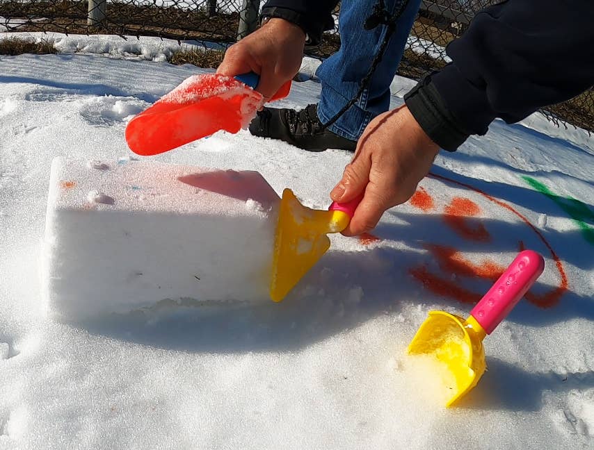 Wishbone Products - Wholesale Toy Set - Kids - Snow and Sand Tools 1