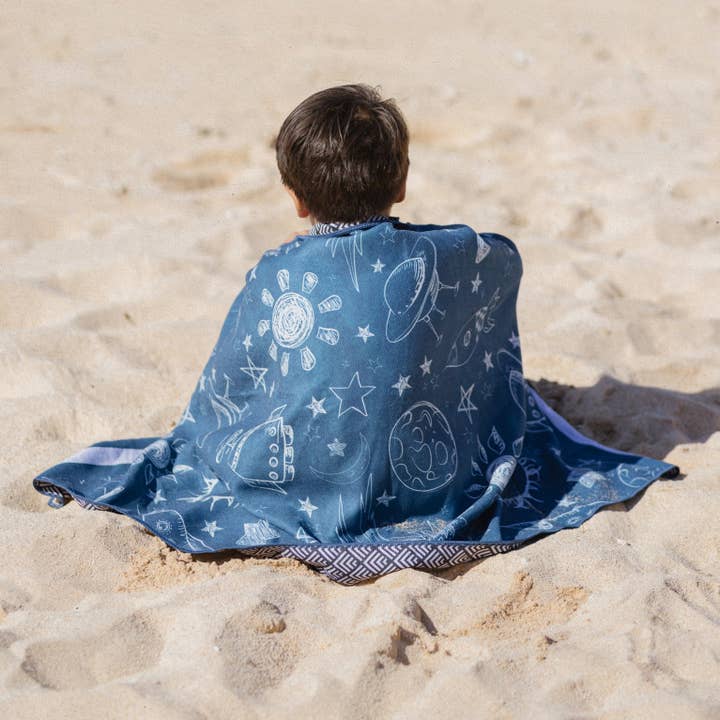 Galaxy Quest - Beach Towel for Kids - non-toxic, quick-drying & gentle on the skin (140cm x 70cm) for wholesale by WOODSANDWAVES