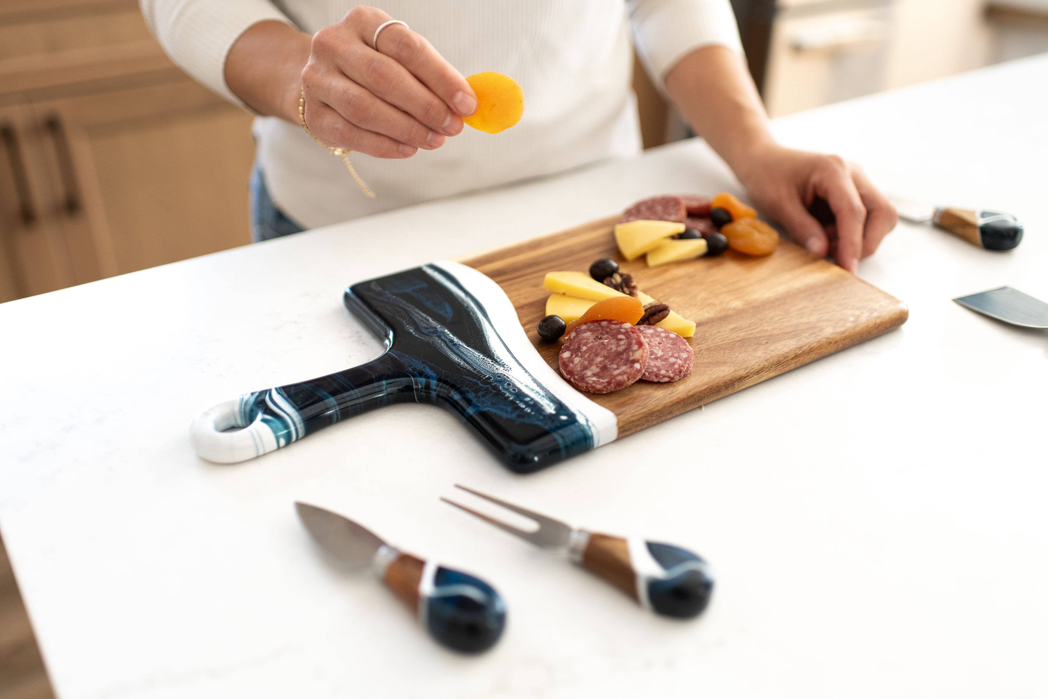 Lynn & Liana Designs - Wholesale Cheese Board - Charcuterie Board - Medium 8" x 16" NO TARIFFS!15