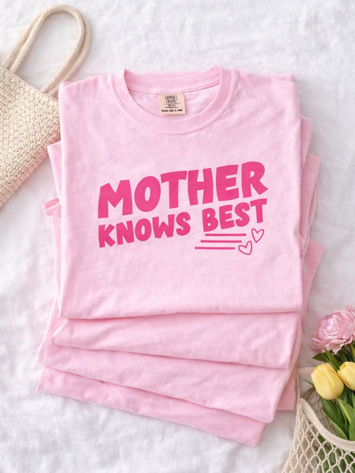 Mother Knows Best Tee – Comfort Colors Orchid for wholesale by Rust + Stitch