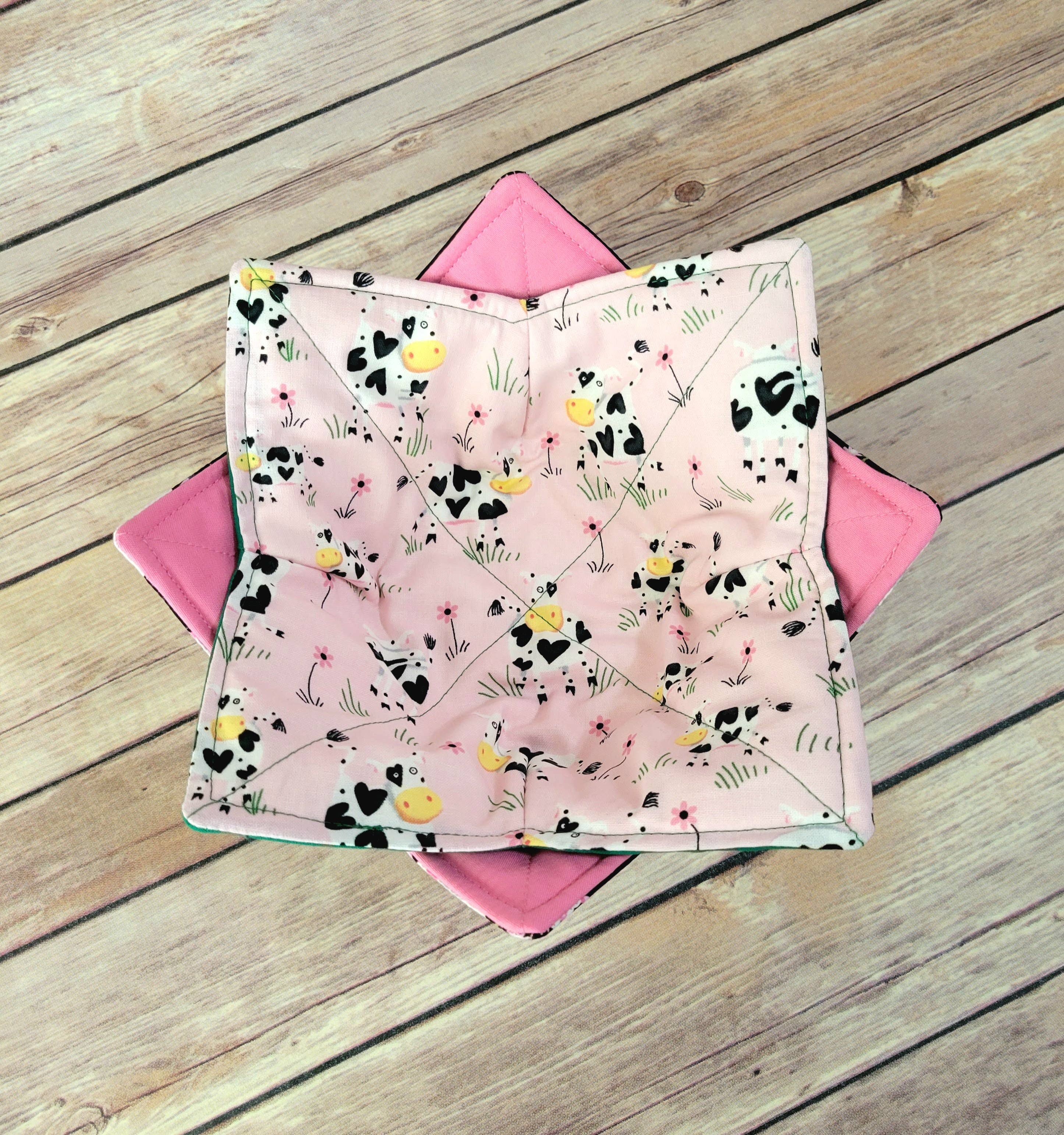 Burpie Bibs Boutique - Wholesale Oven Mitt/Pot Holder - Cows Bowl Cozy Hot Pad, Cow Print Padded Bowl Holder2