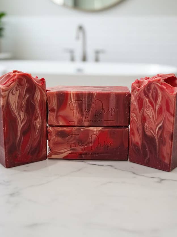 Schwarzkirsch-Twist-Seife für den Großhandel von Friz Drip Bath & Body