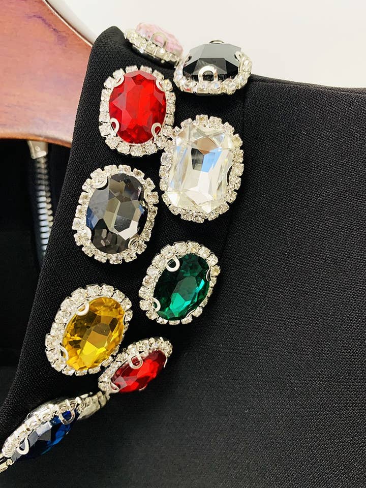 Productseeker – wholesale Klänning - Dam – DR065 Elegant ädelstensmyckad vit klänning4