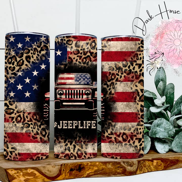Gobelet Jeep Life//Cheetah/Flag pour la vente par Dark Horse Dream Designs LLC