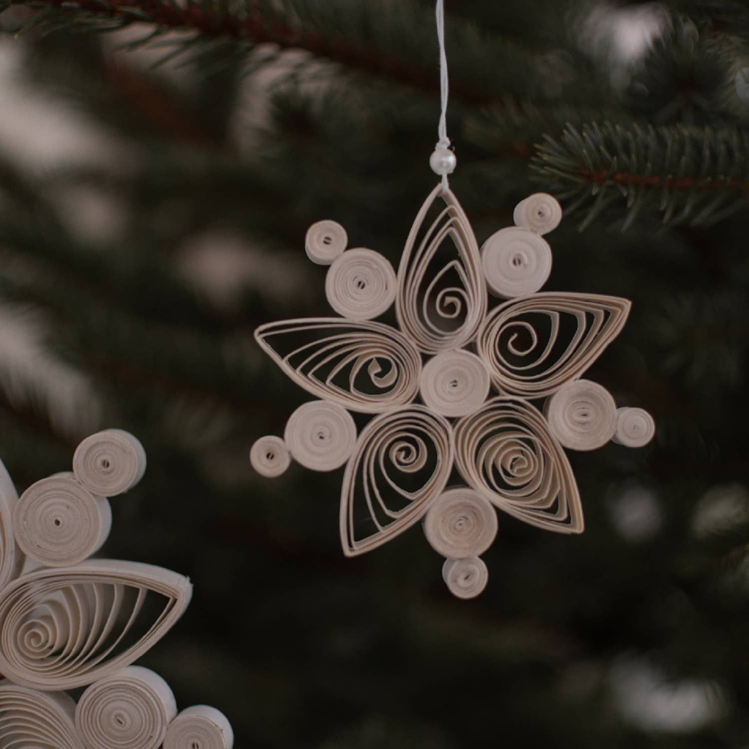 REGULAR FLAKE décor for wholesale on Faire1