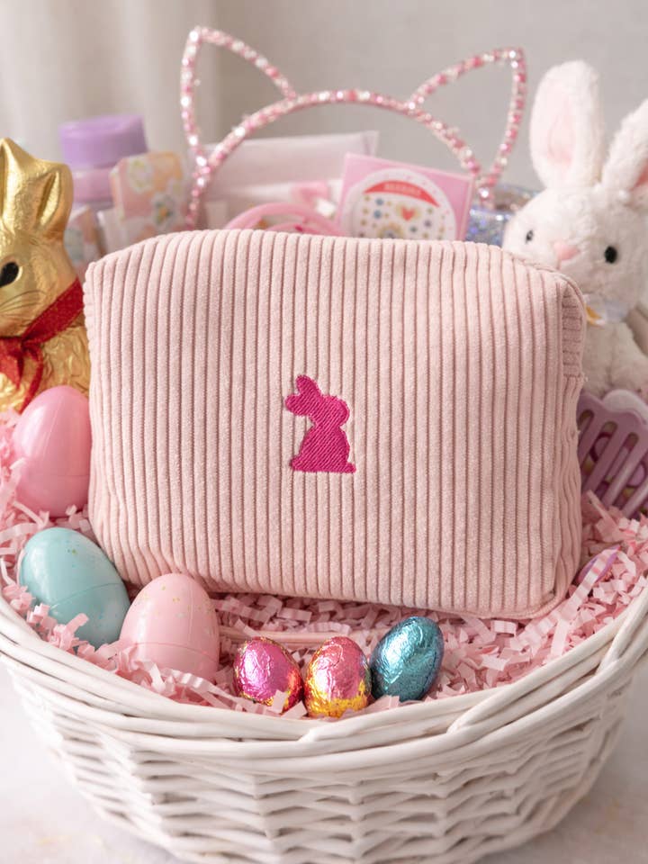 Cadeau de Pâques Lapin Panier de Pâques Remplissage Trousse de Maquillage pour la vente par Whim and Whimsy Gift Co.