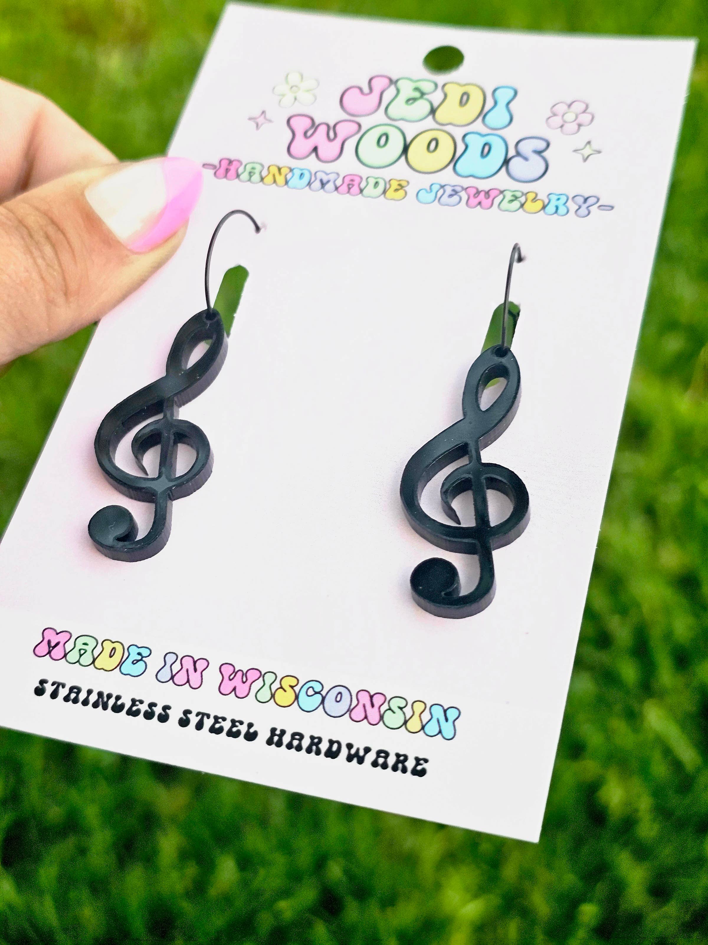 Jedi Woods LLC - Vendita all'ingrosso Orecchini pendenti - Orecchini musicali a forma di chiave di violino neri con cerchi, compatibili con il calibro 4