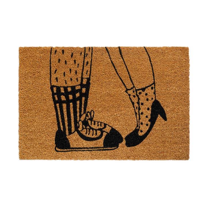 doormat kissing for wholesale by helen b