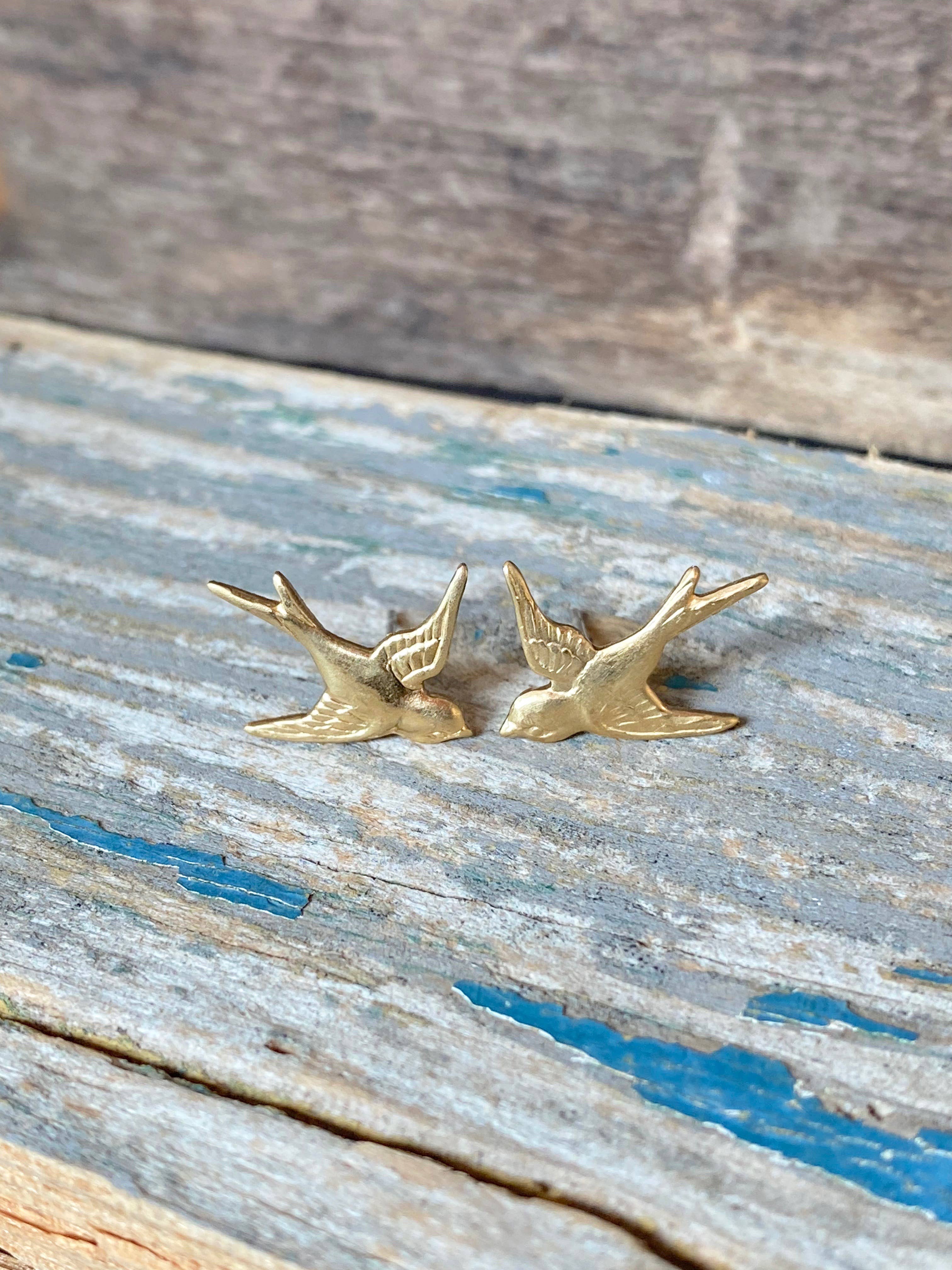 Red Truck Designs - Wholesale Stud/Post Earrings - Gold Bird Stud Earrings Bird Earrings Flying Sparrow10