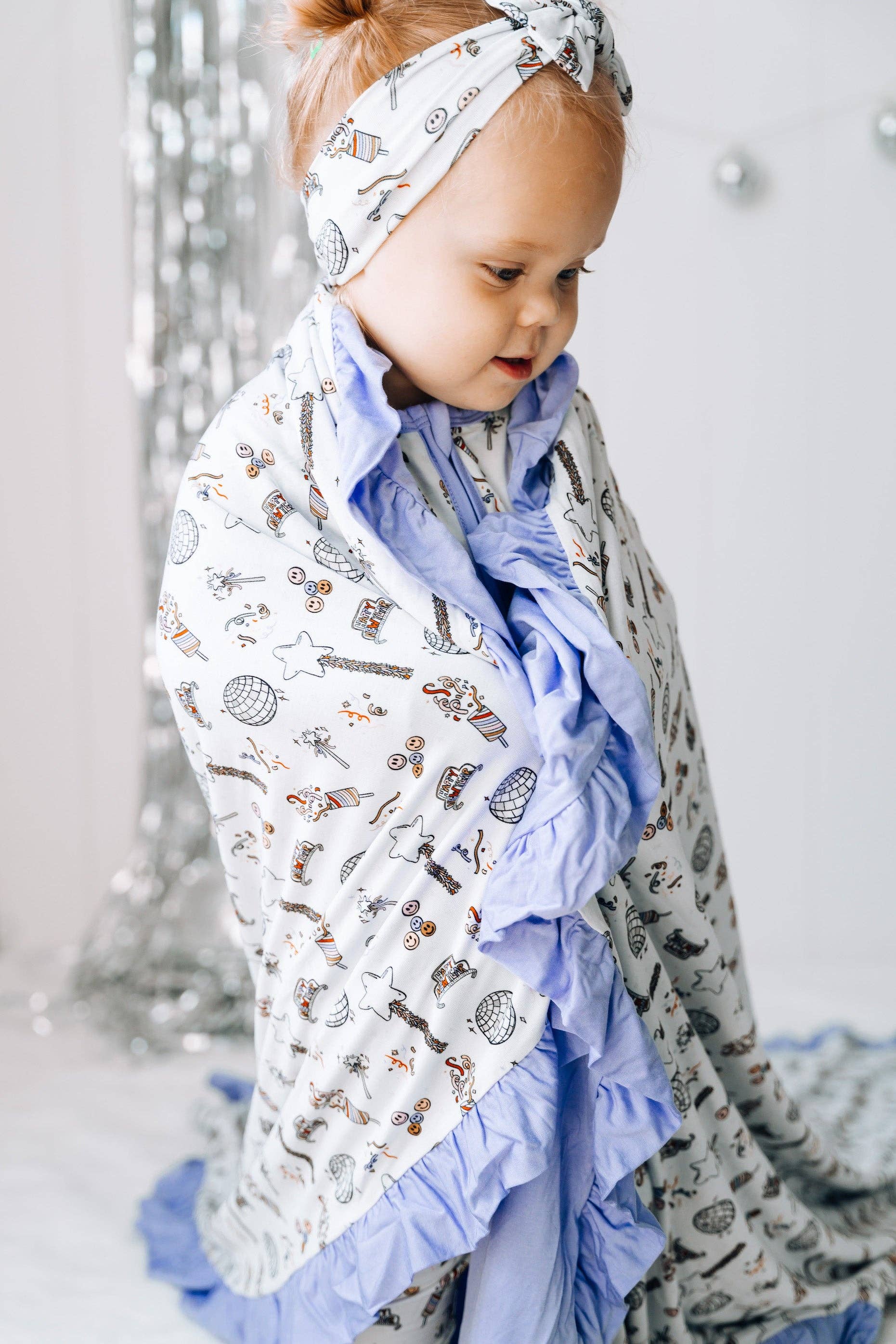 Dream Big Little Co. - Wholesale Bedding Blanket - Kids & Baby - MIDNIGHT MAGIC DREAM RUFFLE BLANKET2