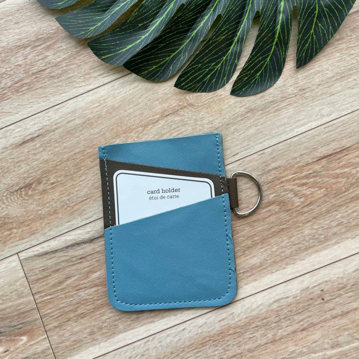 Læder kantet kortholder med 3 slots blå og brun for engroshandel hos Mally Designs