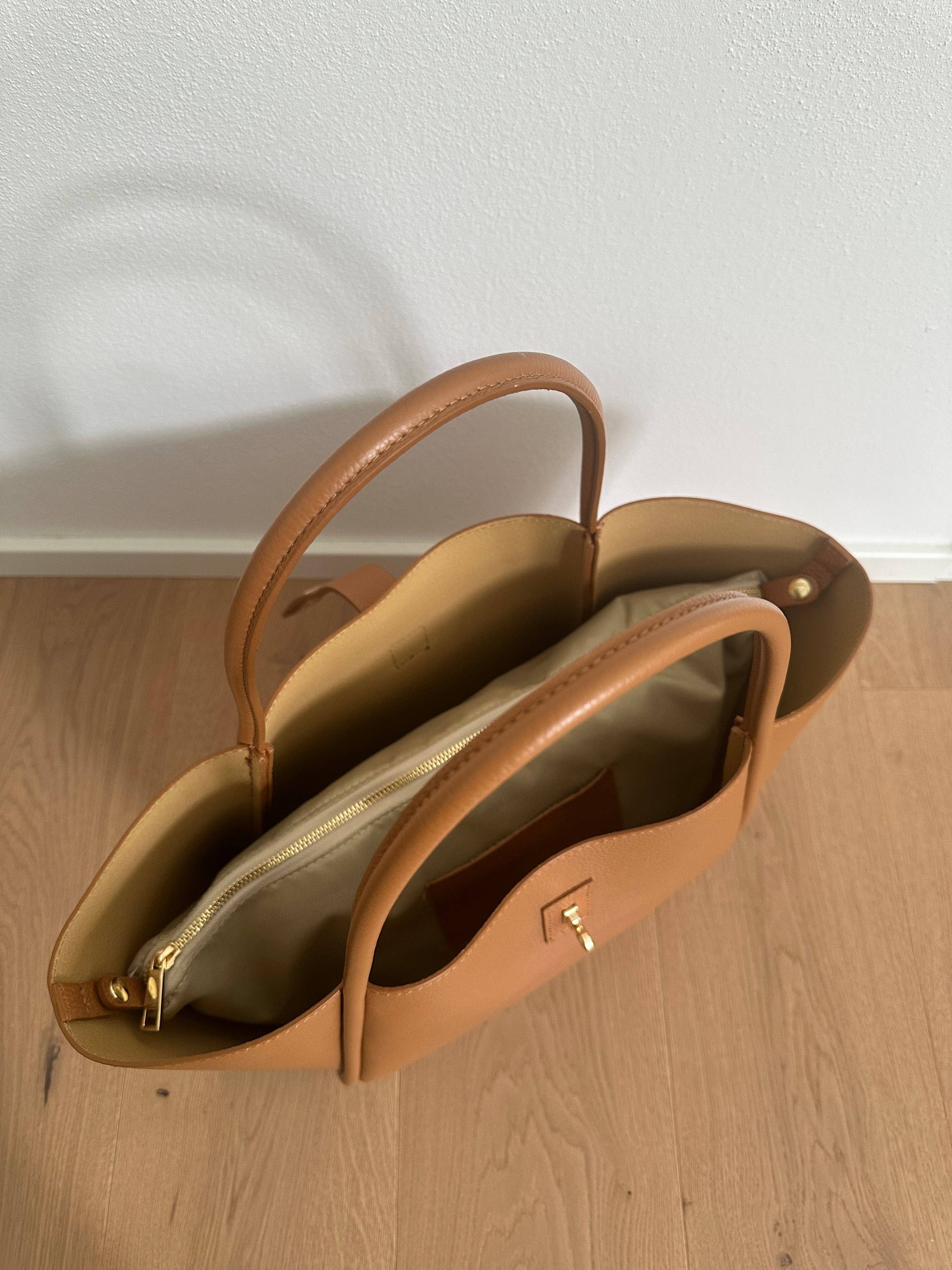 Zhade – Engroshandel Skuldertaske – til kvinder – LUCY stor taske i ægte hamret læder7