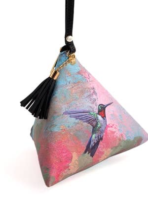 Pochette Triangle Colibri pour la vente par Value Arts