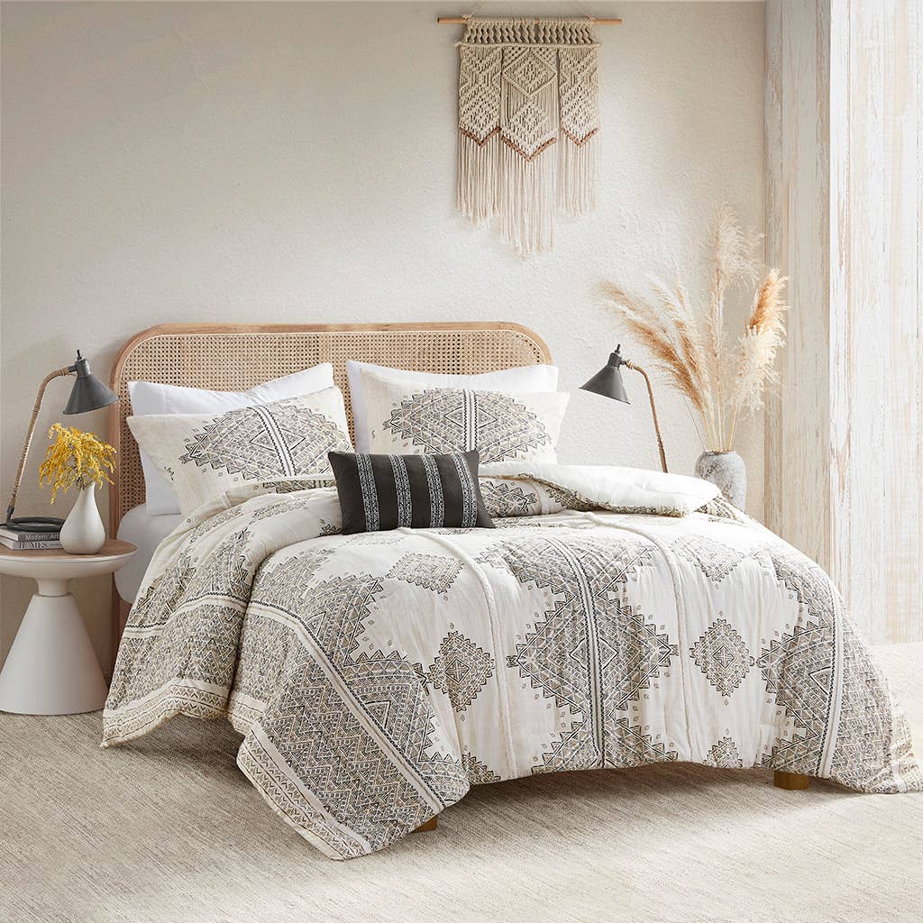 Olliix - Wholesale Bedding Set - 4 Piece Boho Printed Comforter/Duvet Cover Set, Beige/Ivory0