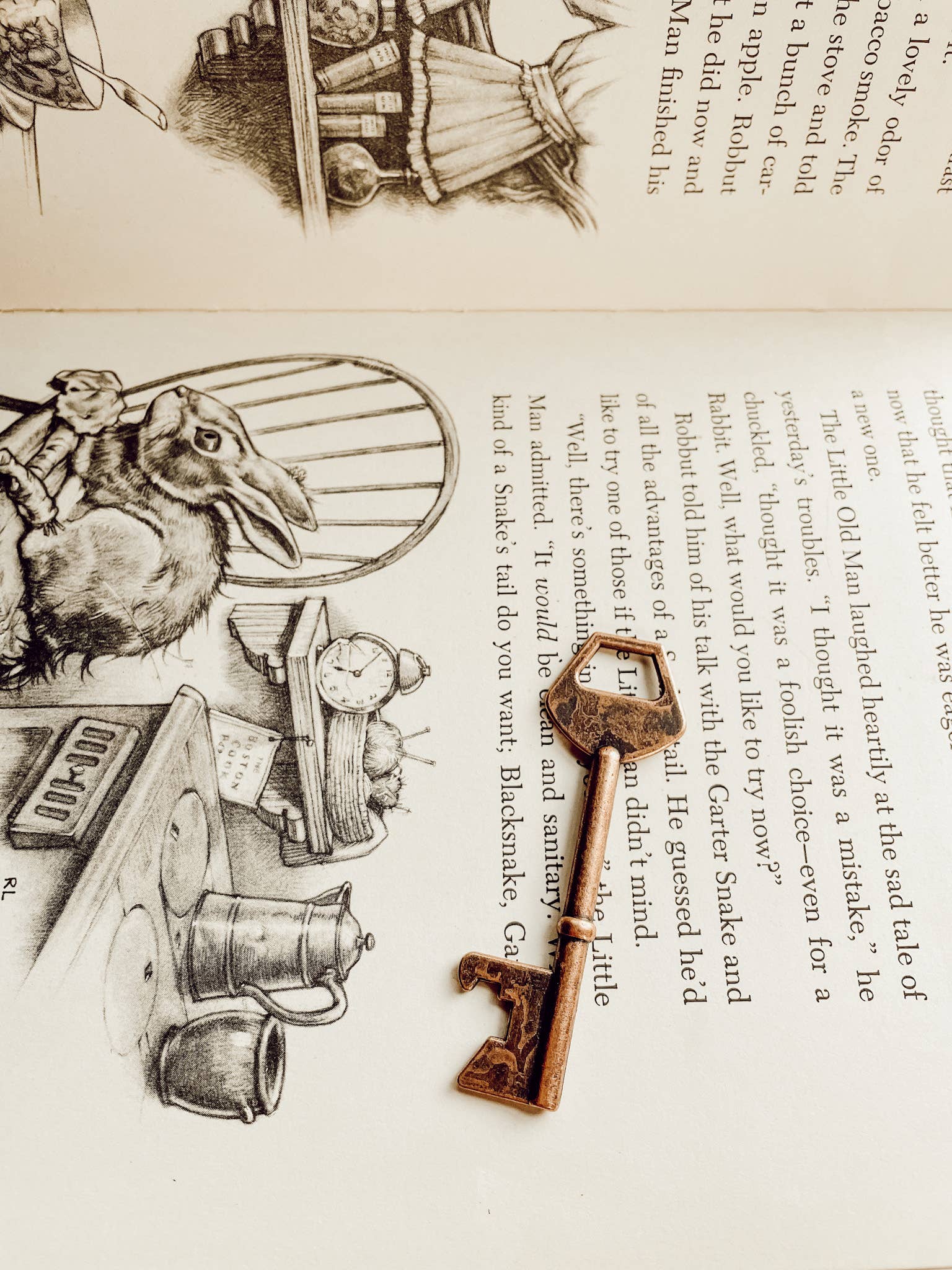 Sweet Home Nashville - Wholesale Keychain - Unisex - Antique Copper Skeleton Trunk Key Bottle Opener Necklace1