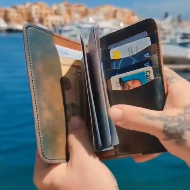 Portefeuille passeport pour la vente par 21Grams Leather Goods