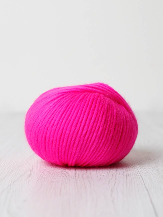 DHG – wholesale Garn – 100 g extra fin merinoullsgarn - The Classic Collection36