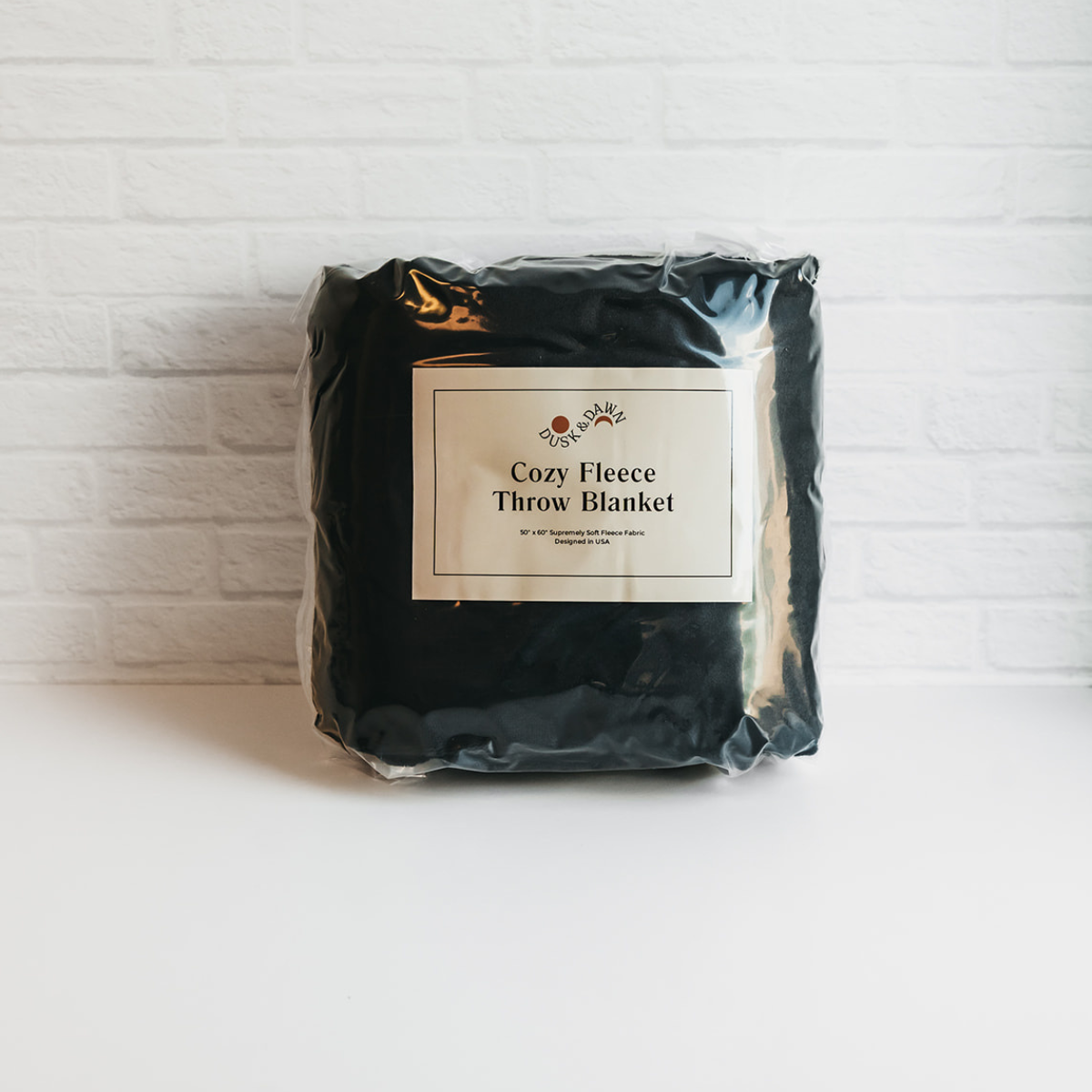 Giften Market - Wholesale Throw Blanket - Cozy Fleece Throw Blanket - Gifts for the Home - Host Gifts7