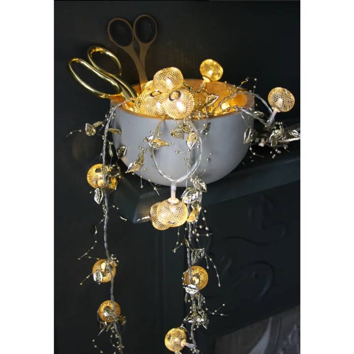 Lumina Of London AU - Wholesale String Lights - Ora String Lights - Glowing Orbs Along A Delicate Chain
